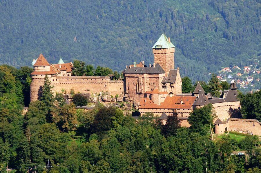 Vue aérienne du Château du Haut-Koenigsbourg © Jean-Luc Stadler