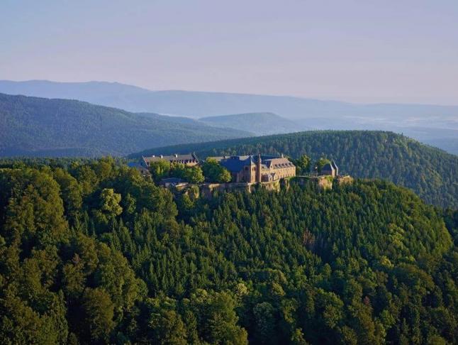 Photo aérienne du Mont Sainte Odile © Studio Pygmalion